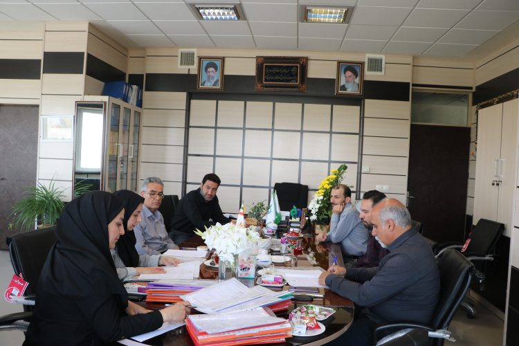 ۲۰ پرونده در پنجمین کمیسیون فنی_تخصصی صدور پروانه های بهداشتی و واحد های تولیدی غذایی و بهداشتی بررسی شد