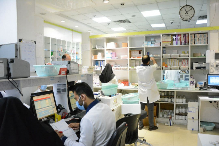 دانشگاه علوم پزشکی اراک با هرگونه گران‌فروشی دارو برخورد می‌کند