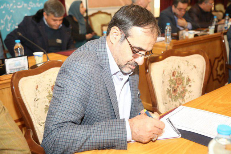 پیام تبریک دکتر دلاور از پیشکسوتان داروسازی استان مرکزی به مناسبت فرارسیدن پنجم شهریور روز داروساز