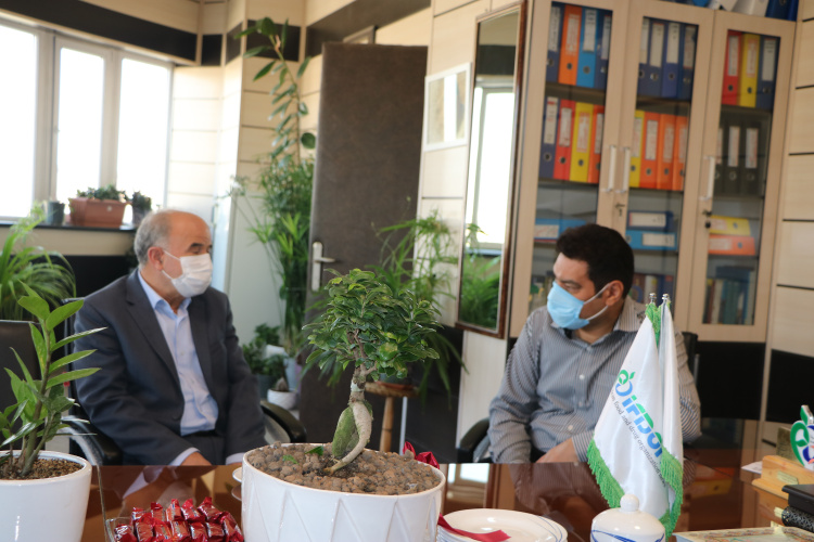 دیدار جانشین رئیس دانشگاه در امور اجتماعی با معاون غذا و دارو