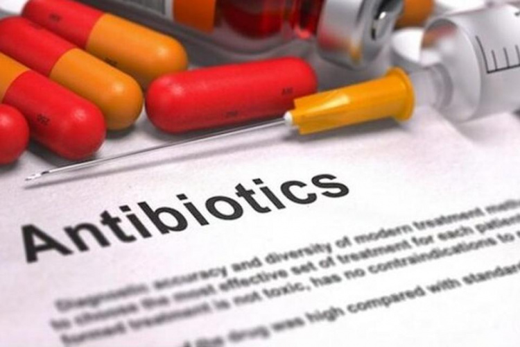 توزیع ۲۵۰ هزار دز آنتی بیوتیک در استان مرکزی