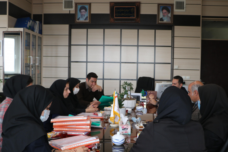 بررسی ۲۵ پرونده در بیست و ششمین کمیسیون فنی_تخصصی صدور پروانه های بهداشتی و واحد های تولیدی غذایی و بهداشتی