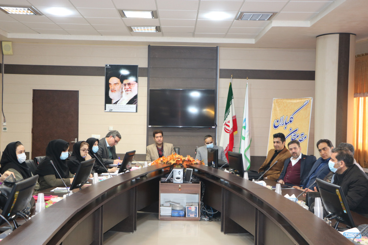 پنجمین جلسه ستاد توزیع داروی استان مرکزی با حضور معاون غذا و دارو در سال ۱۴۰۱