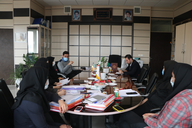 بررسی ۲۵ پرونده در بیست و ششمین کمیسیون فنی_تخصصی صدور پروانه های بهداشتی و واحد های تولیدی غذایی و بهداشتی