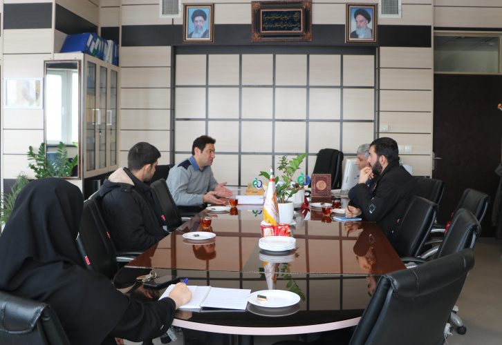 نشست بررسی مسائل و مشکلات دارویی کلینیک تخصصی ثارالله سپاه روح الله اراک