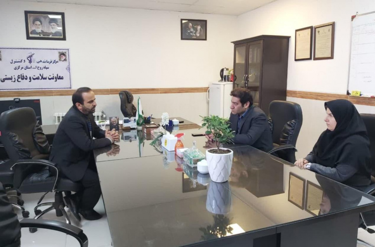 دیدار و تجلیل از پاسداران حماسه به مناسبت روز پاسدار