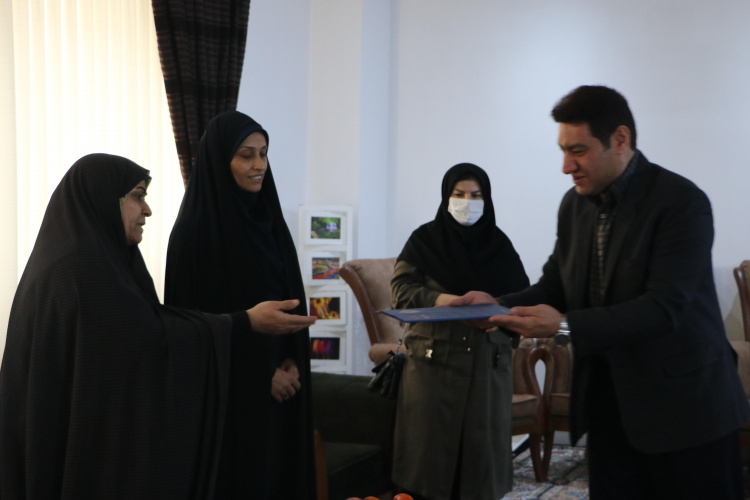 شهدا، ملت و کشور را در اوج قله‌های افتخار قرار دادند