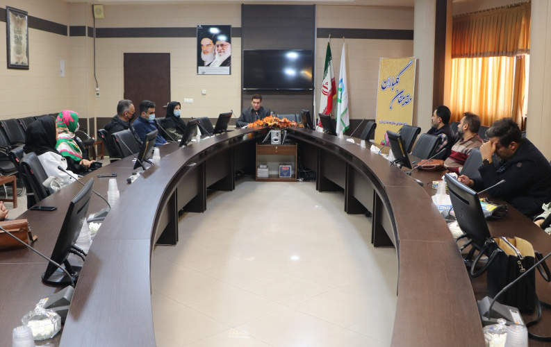 تمهیدات لازم برای تامین دارو و تجهیزات در نوروز اندیشیده شده است / هیچ نگرانی برای موجودی دارو نداریم