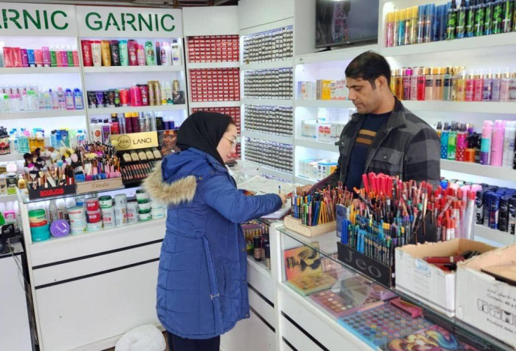 تداوم طرح تشدید بازرسی های سلامت نوروزی از واحدهای تولیدی و مراکز عرضه لوازم آرایشی و بهداشتی
