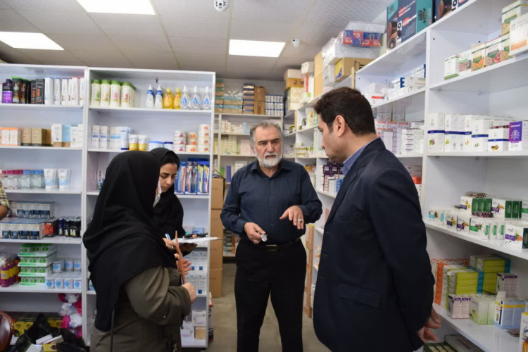 تاکید معاون غذا و دارو بر اطلاع رسانی به موقع کمبودهای دارویی و تجهیزات مصرفی
