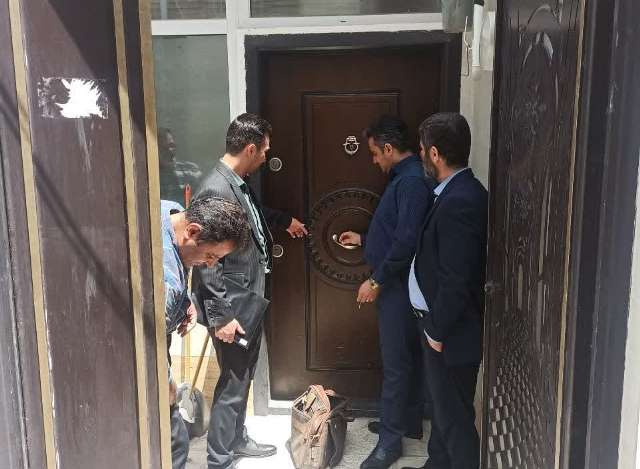 کشف انبار غیرمجاز نگهداری اقلام بهداشتی و تجهیزات پزشکی قاچاق