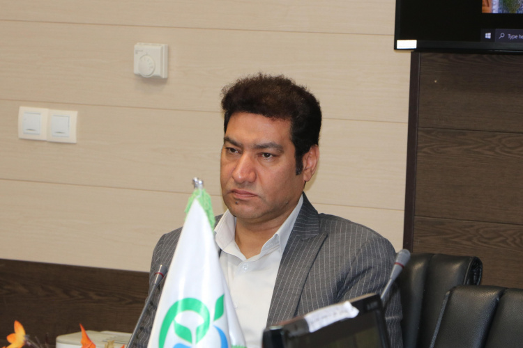 مضرات استفاده از کالای قاچاق برای مردم اطلاع رسانی شود