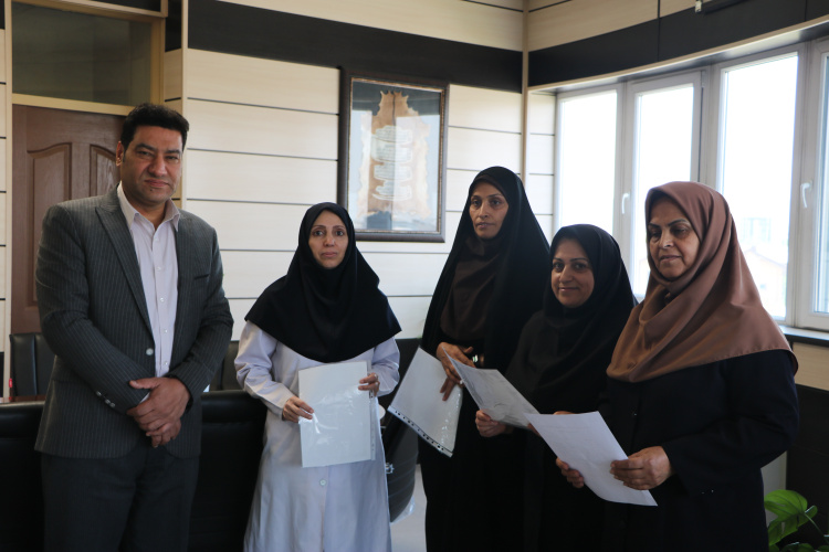 تجلیل از بانوان کارمند معاونت غذا و دارو به مناسبت هفته عفاف و حجاب