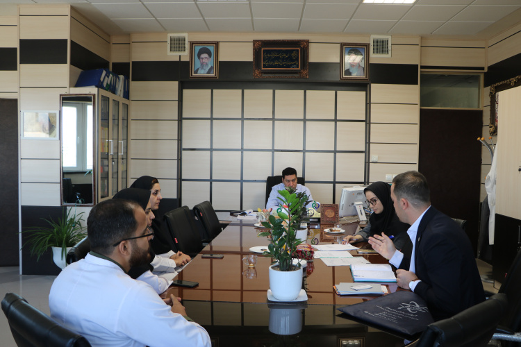 نشست بررسی معرفی دستگاه مشتق ساز نیتروزآمین و فرمالدهید