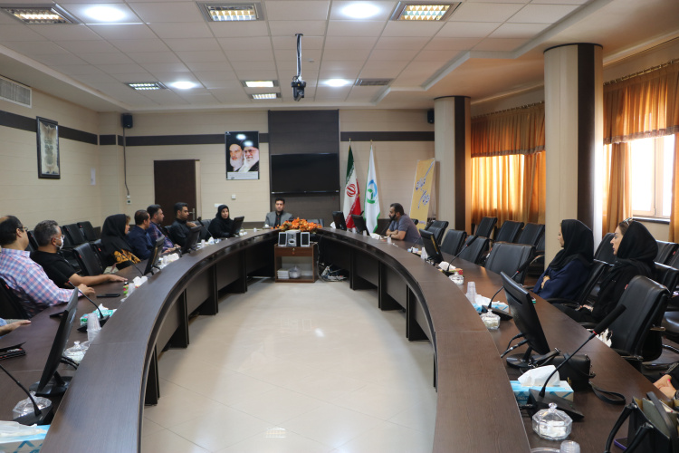 بررسی موانع و تسهیل در ارائه خدمات دارویی در زمان آلودگی هوا و ایام سوگواری حضرت اباعبدالله (ع)