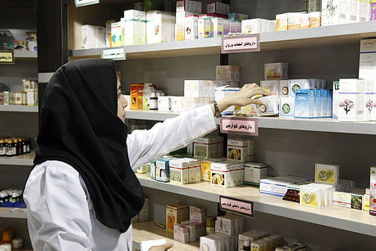 تخصیص ۴.۵ هزار میلیارد تومان تسهیلات برای تامین کمبودهای دارویی/تشویش افکار عمومی ممنوع