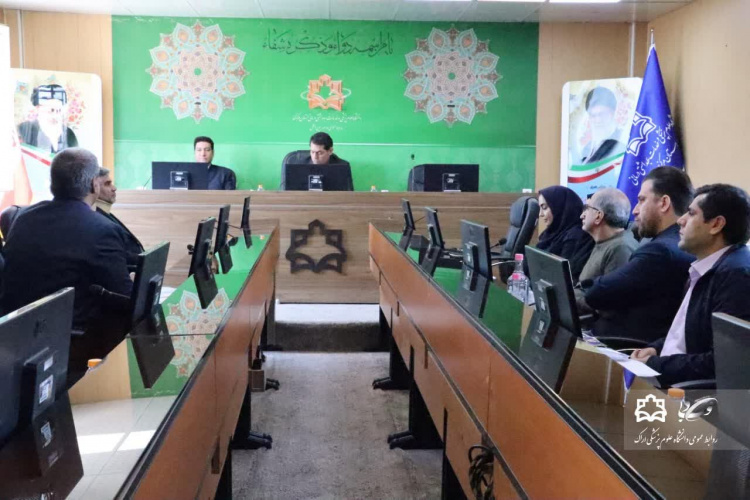 تشکیل کمیته پیگیری مشکلات صنایع غذایی و دارویی/ تولید در شرایط حاضر کشور، یک کار جهادی است