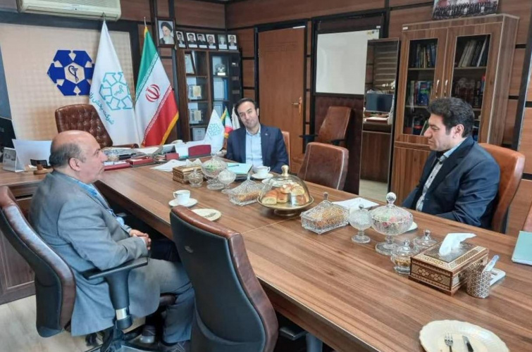 نشست تخصصی و بررسی استقرار شرکت‌ پخش دارویی رازی در استان مرکزی