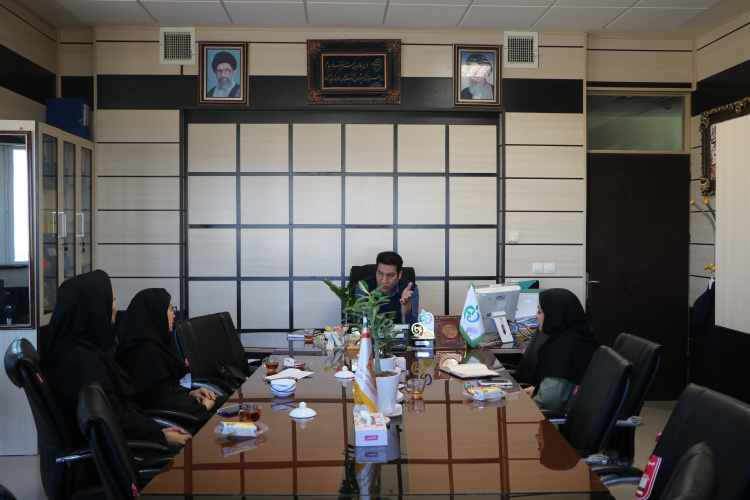 بررسی مباحث حوزه غذا و دارو تفرش در معاونت غذا و دارو