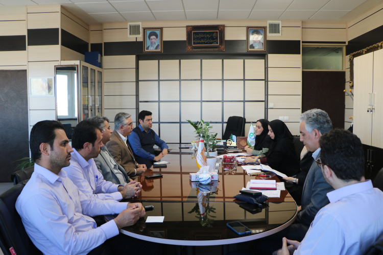 تلاش جهت بهره مندی شیر ویژه دانش آموزان