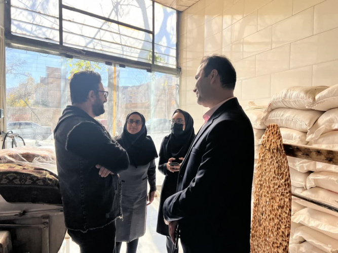 بازدید مدیر اداره نظارت بر مواد غذایی شهرستان دزفول از روند تولید و عرضه نان کامل در اراک