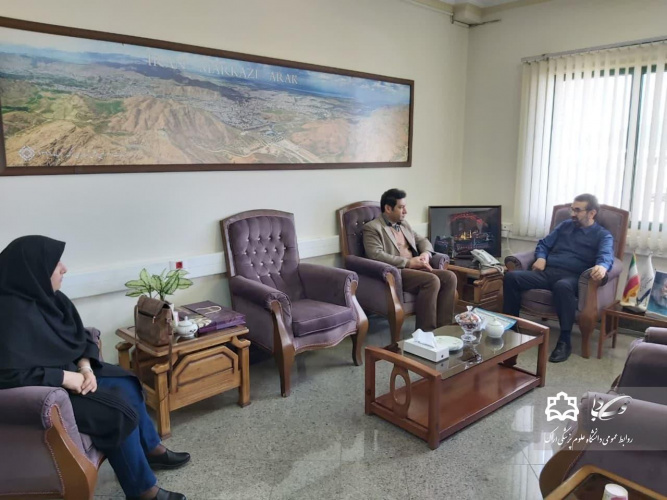 معاون سیاسی امنیتی استانداری برعزم جدی برای استقرار شرکت های پخش دارویی در استان تاکید کرد