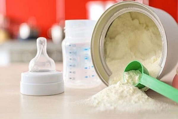 توزیع ۱۵۰ هزار شیرخشک در استان مرکزی