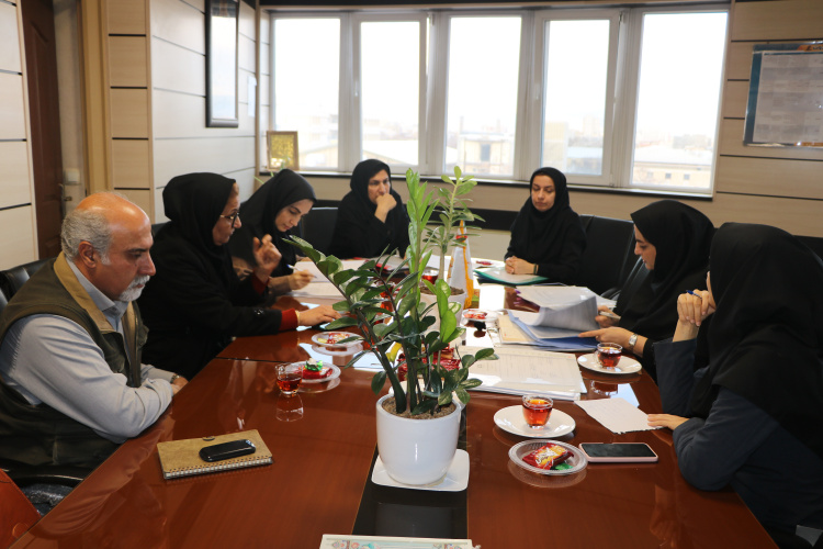 موافقت با صدور ۱۸ پروانه ساخت صنایع غذایی و آشامیدنی