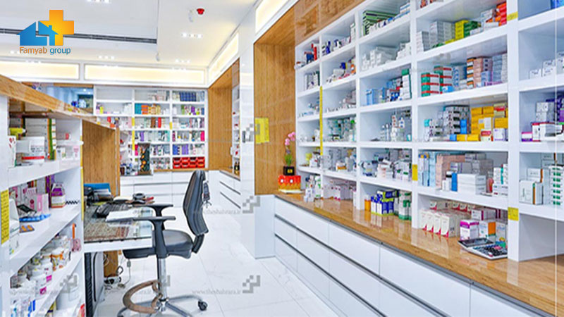 فعلا مجوز تاسیس داروخانه فقط به فارغ التحصیلان داروسازی اعطا می‌شود