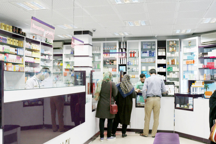 تامین داروهای بیماران صعب‌العلاج در داروخانه‌های منتخب/ نحوه فعالیت داروخانه‌ها در نوروز