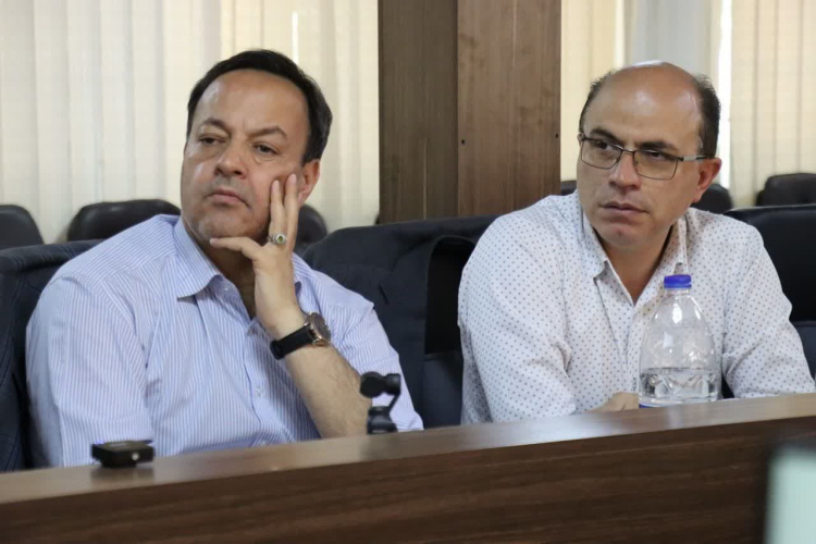 نشست مشترک هیأت رئیسه دانشگاه علوم پزشکی اراک با مسئولین شهرستان دلیجان برگزار شد