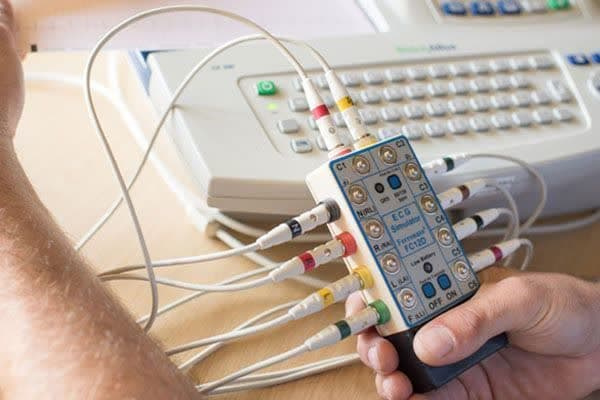 نظارت بر کیفیت تجهیزات پزشکی؛ از ثبت گزارش تا بازفراخوان محصول