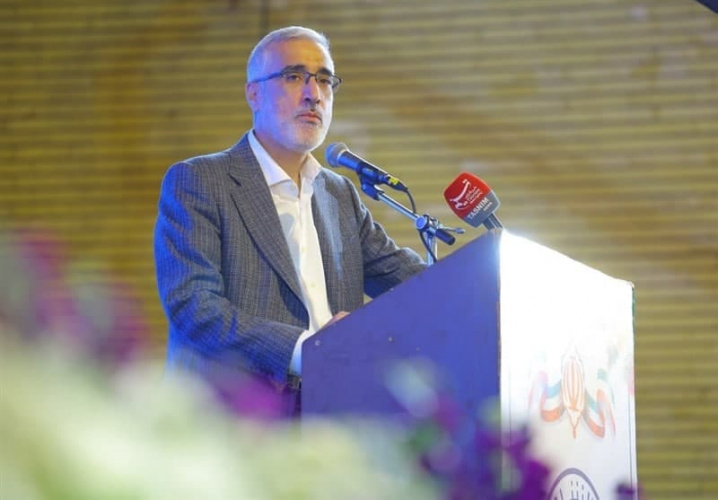 آمادگی کامل برای ارائه دارو به زائران اربعین در مرزها/ حضور نیروهای داوطلب در داروخانه‌ها