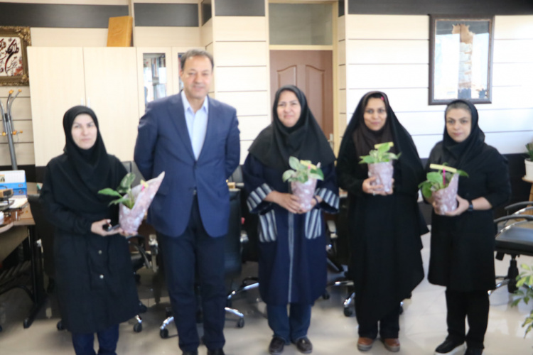 تجلیل از پرستارانٍ معاونت غذا و دارو