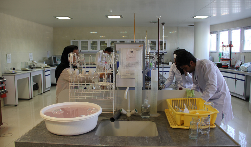 معرفی و شرح وظایف آزمایشگاه کنترل مواد غذایی