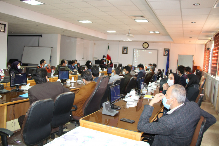 کارگاه آموزشی بهداشت آسایشگاه ها، سالن جلسات مرکز بهداشت استان مرکزی، ۴ بهمن ماه