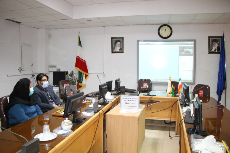 وبینار وزارتی آموزش دیتالاگرهای fridge tag ( زنجیره سرما)، سالن جلسات مرکز بهداشت استان مرکزی، ۲۵بهمن ماه