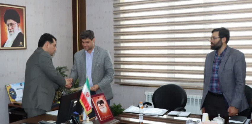 تقدیر رییس دانشگاه علوم پزشکی اراک از زحمات و تلاش های مدیر دانشجویی دانشگاه