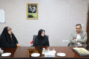 دیدار سرپرست دفتر امور زنان و خانواده استانداری مرکزی با رئیس دانشگاه علوم پزشکی اراک به مناسبت روز پزشک