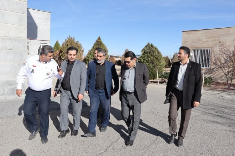 بازدید رییس دانشگاه علوم پزشکی اراک از بیمارستان فرهنگ خسروانی فراهان