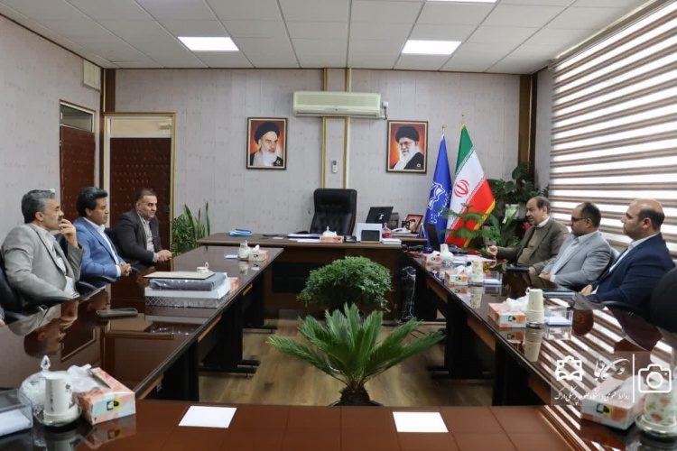نشست هماندیشی بنیاد شهید و امور ایثارگران استان مرکزی و دانشگاه علوم پزشکی اراک