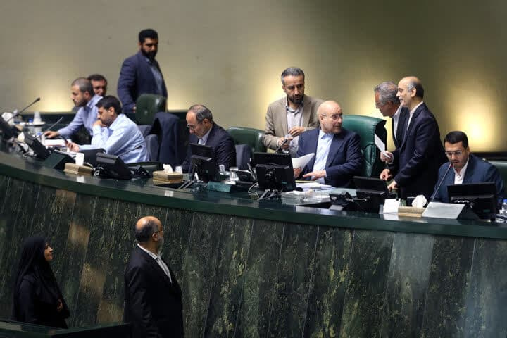 ۱۰ همت برای فوقالعاده شغل پرستاران اختصاص یافت