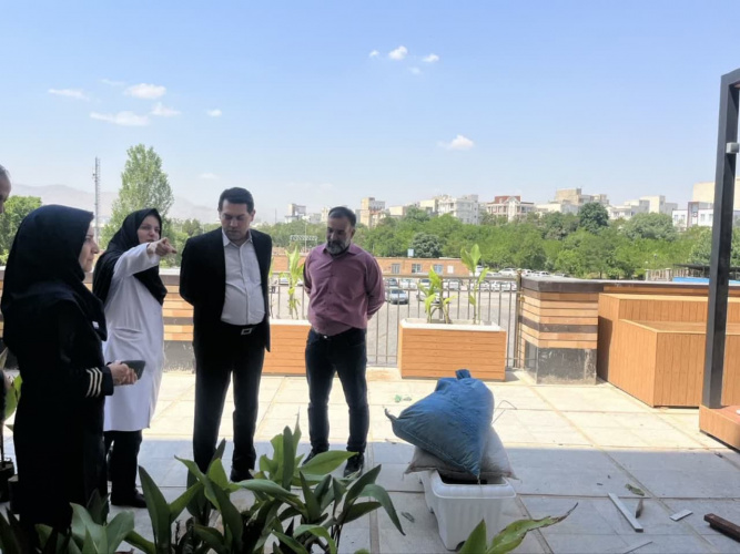 بازدید رئیس دانشگاه علوم پزشکی اراک از فاز سوم بیمارستان آیت اله خوانساری