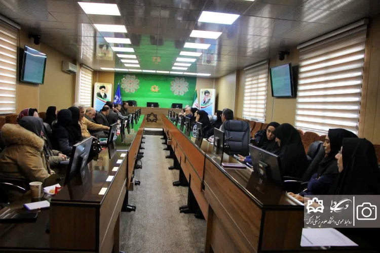 سرپرست دانشگاه علوم پزشکی اراک: راهاندازی مراکز طرح نفس، مهمترین اقدام در راستای جوانی جمعیت است