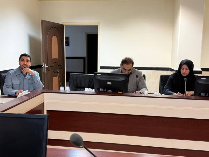 حضور دکتر بهزاد خوانساری نژاد جانشین رییس دانشگاه و دکتر عاطفه صالح فرد مسئول ستاد نوروزی دانشگاه علوم پزشکی اراک در جلسه روسای دستگاه های اجرایی ستاد نوروزی