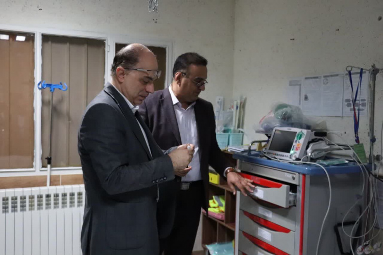 بازدید رئیس دانشگاه علوم پزشکی اراک از بیمارستان فرهنگ خسروانی فراهان