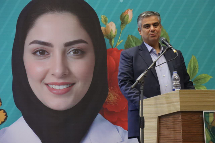 استاندار مرکزی: قدردانی از پرستاران، ادای دین به پیام‌آوران مهر و مسئولیت‌پذیری اجتماعی است
