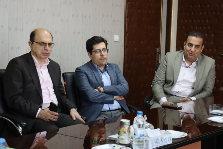 دیدار رئیس جهاددانشگاهی استان مرکزی با رئیس دانشگاه علوم پزشکی اراک به مناسبت روز پزشک