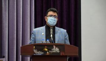 إن قضية التعليم خطيرة ، ونحن نتصدى بجدية للتحديات في هذا المجال